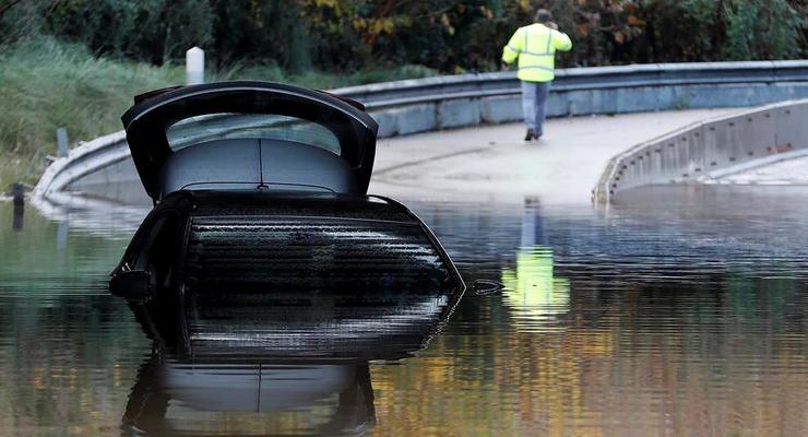 Во Франции продолжаются сильные наводнения