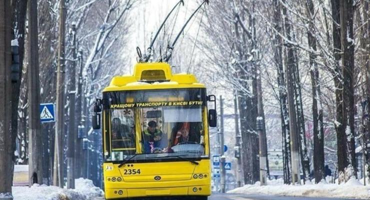 В Киеве работу транспорта продлят на три часа в ночь на Новый год
