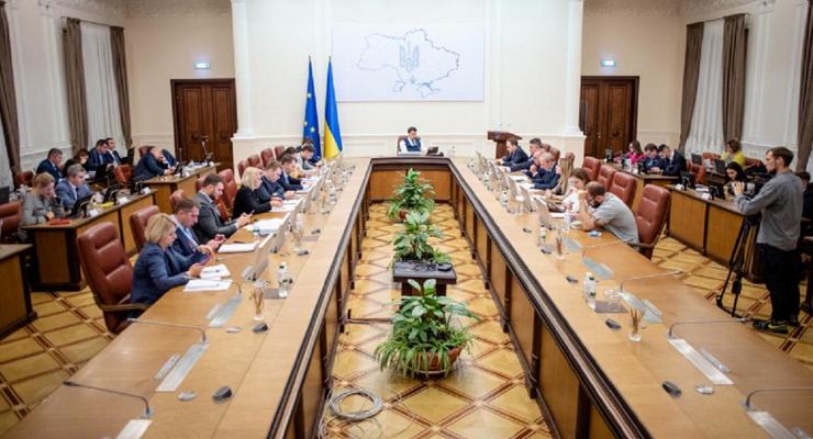 Получение гражданства упростили для защитников Украины