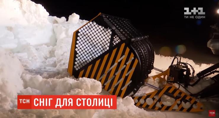 В Киев везут 30 тонн карпатского снега для сноупарка