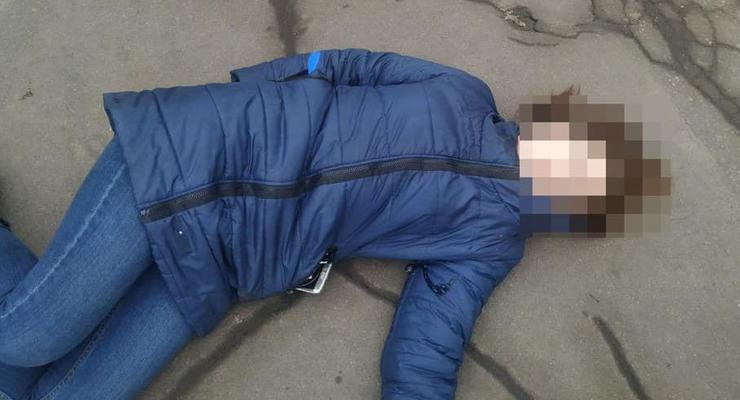 Пьяные 13-летние девочки лежали без сознания посреди Кременчуга