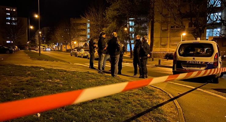Во Франции неизвестные устроили стрельбу на улице