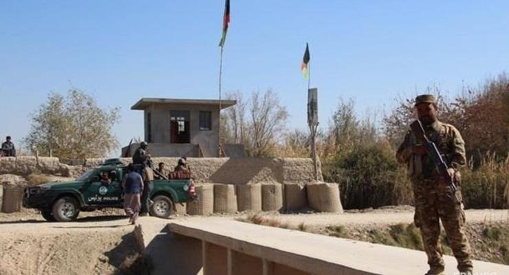 В Афганистане шесть солдат погибли при взрыве возле военной базы