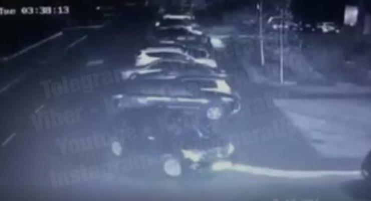 Под Киевом авто угнали за минуту: Опубликовано видео