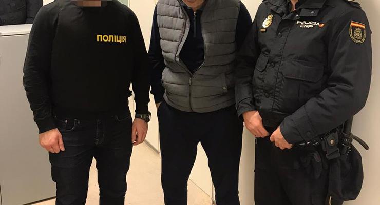 Полиция выдворила в Испанию по кличке "Батыр Бухарский"