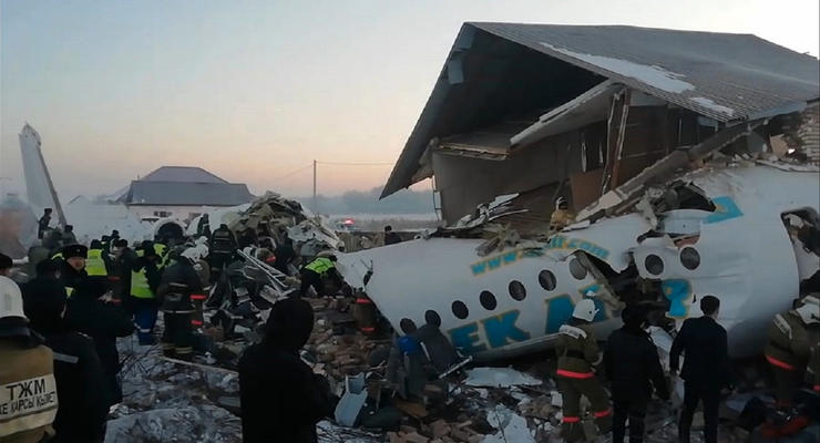 В Казахстане потерпел крушение самолет
