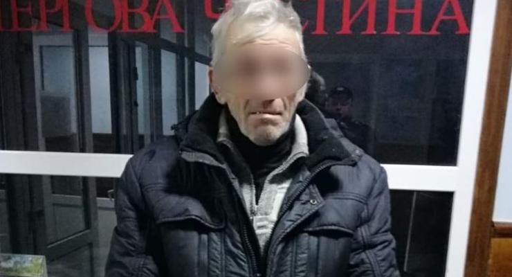 Под Киевом пенсионер из-за ревности зарезал супругу