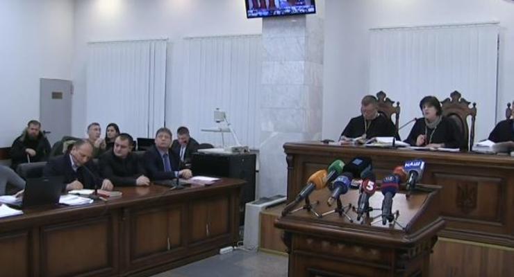 Дело Майдана: прокуроров исключили из группы и они покинули зал суда