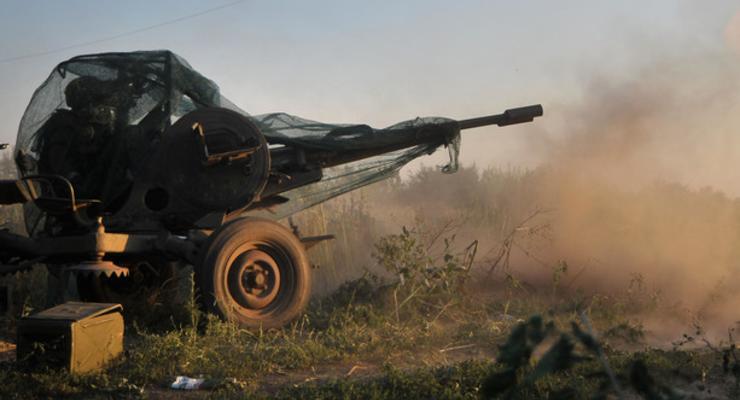 На Донбассе сепаратисты дважды обстреляли позиции ВСУ