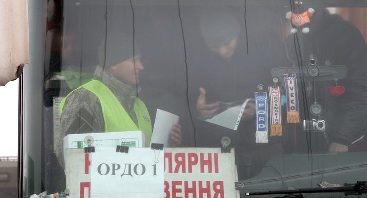 Офис президента в прямом эфире показал обмен пленными на Донбассе