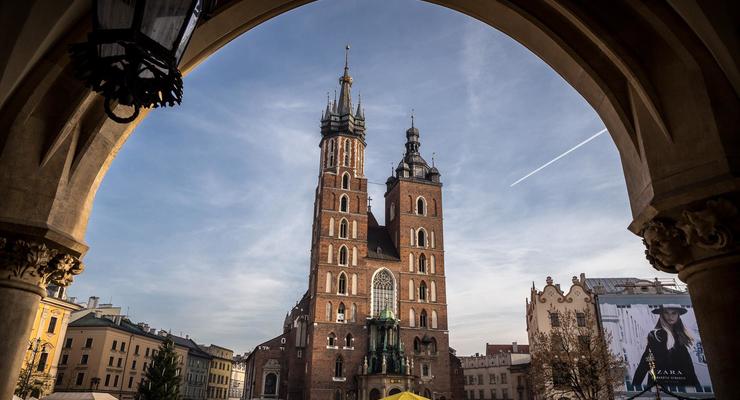 В Польше задержали украинца, чей дрон упал на храм в Кракове
