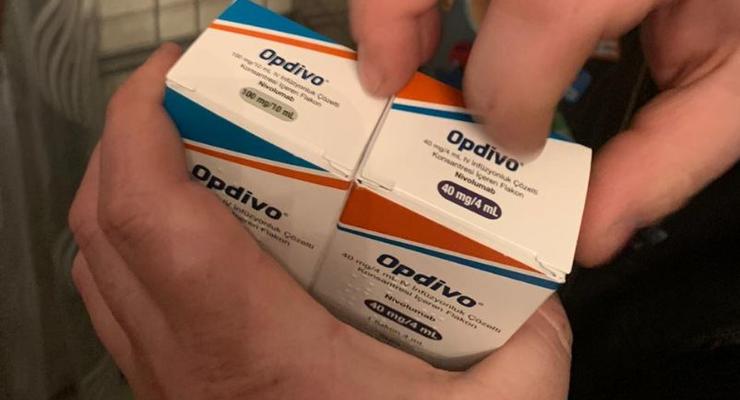 В Киеве преступники продавали фальшивые лекарства от рака и гепатита