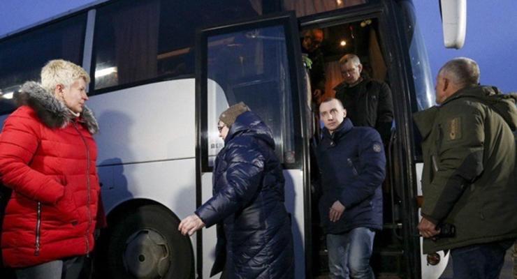 Большинству освобожденных из плена украинцев некуда идти - врач