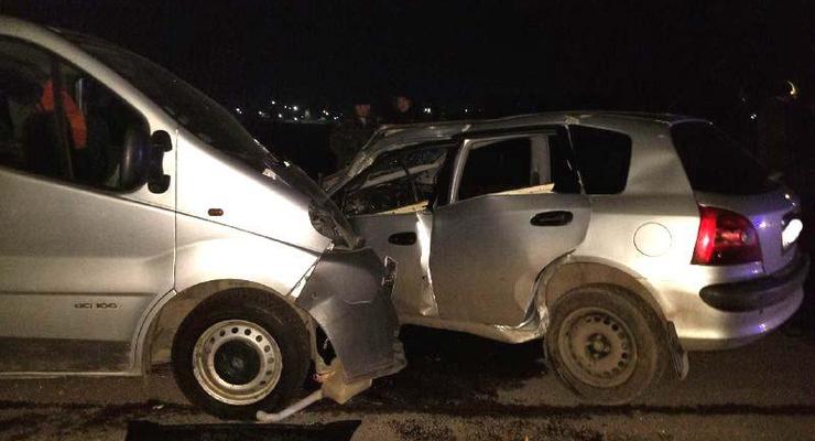 Под Ровно в лобовом столкновении погибли два водителя