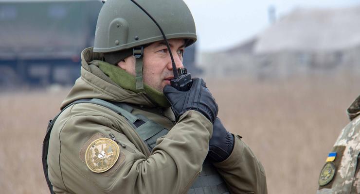 Сутки на Донбассе: Обстрелы и мины; двое раненных