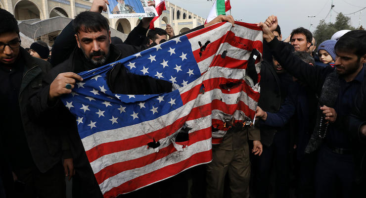 Иран готовит военный ответ США из-за убийства Сулеймани