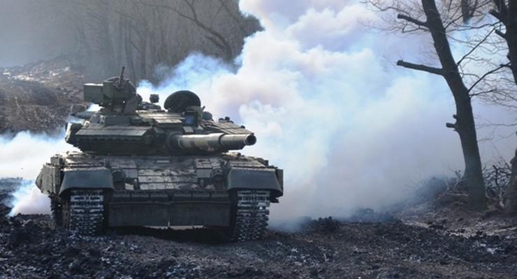 "ЛНР" вывела из мест хранения десятки танков, гаубиц и "Градов" – ОБСЕ