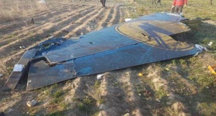 Расшифровка черных ящиков со сбитого самолета МАУ пройдет в Иране