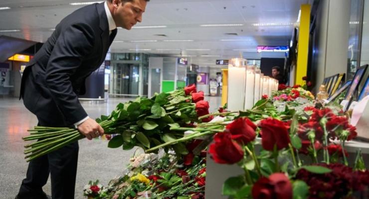 Зеленский почтил память жертв авиакатастрофы в Иране