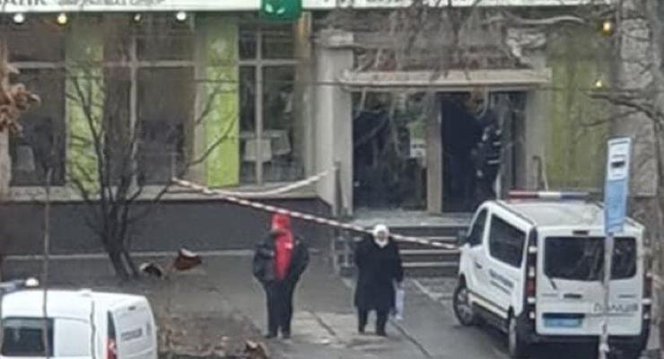 В Киеве дважды за два дня пытались взорвать отделение банка