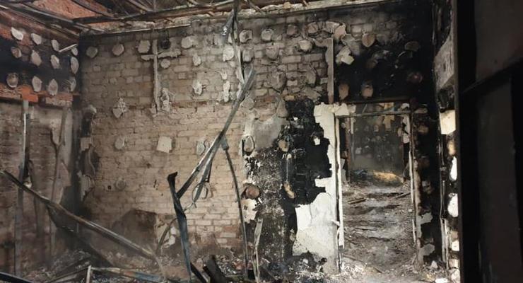 На Донбассе сгорела база известных волонтеров