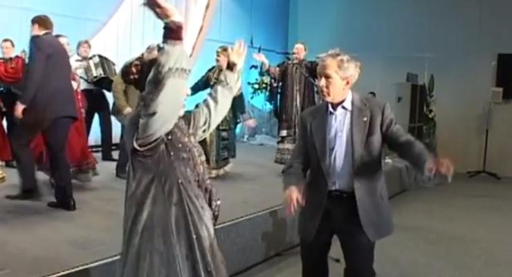 Кремль опубликовал видео, как танцуют Путин и Буш