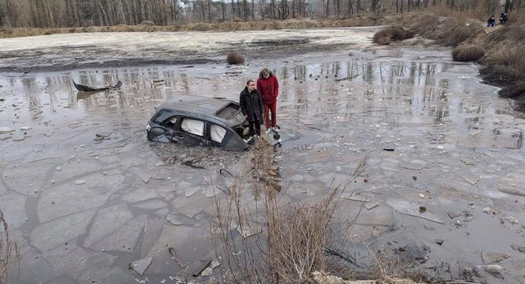 Пьяный водитель отправил автомобиль в пруд на Полтавщине