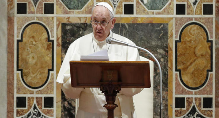 Папа Римский впервые назначил на высокую должность женщину