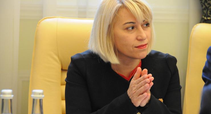 Отставку главы Минрегинбуда Алены Бабак одобрил комитет Рады