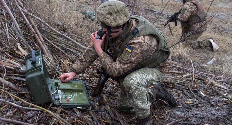 Обострение на Донбассе: за сутки ранены 10 бойцов