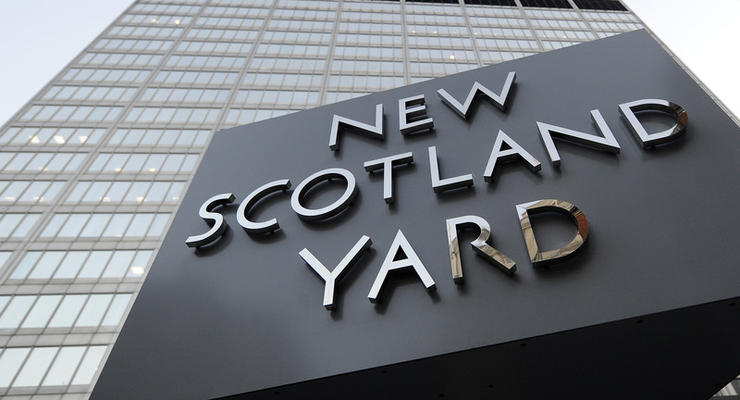 В Лондоне неизвестный с ножом убил трех мужчин
