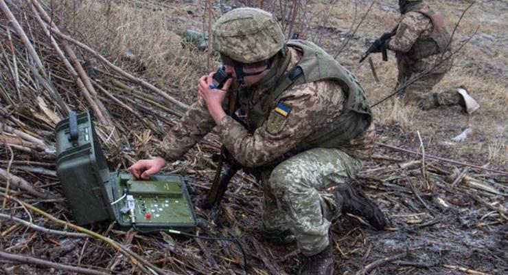 На Донбассе боевики 4 раза открывали огонь по позициям ВСУ
