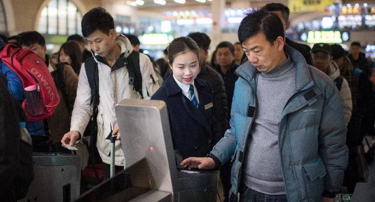 В Китае из-за нового вируса ограничивают туристов