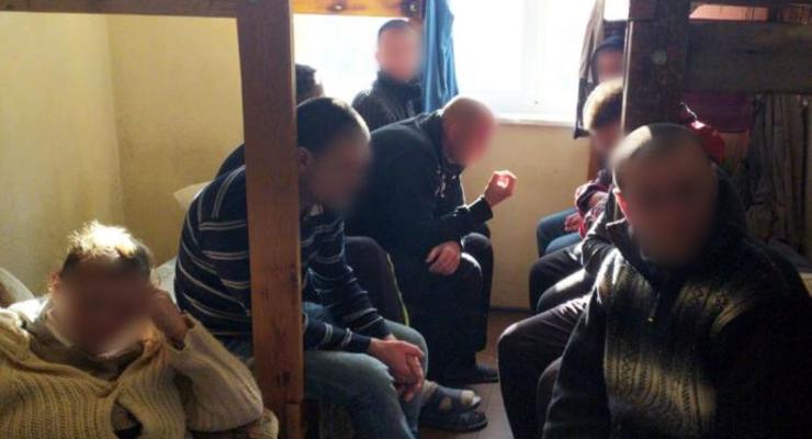 Около 30 человек держали в рабстве в "Храме" под Донецком