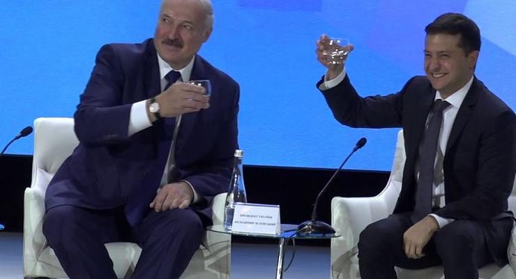 Пожелал мира и добра: Лукашенко первым поздравил Зеленского с днем рождения