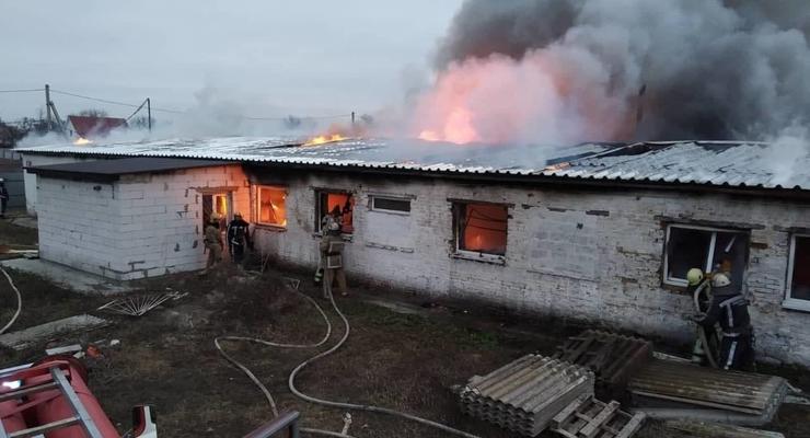 В Киевской области сгорел швейный цех