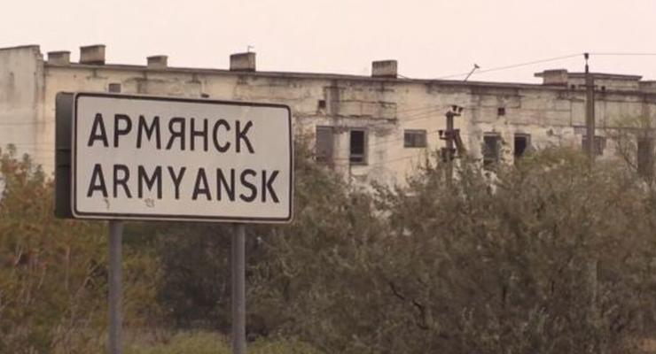 Умеров: Из Армянска массово выезжают крымчане