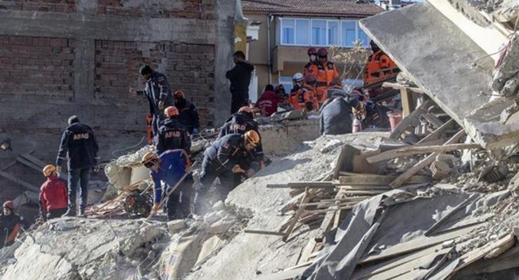 Землетрясение в Турции: число погибших достигло 38