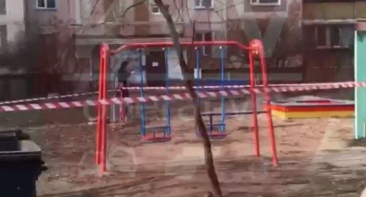 На детской площадке в Киеве нашли гранату