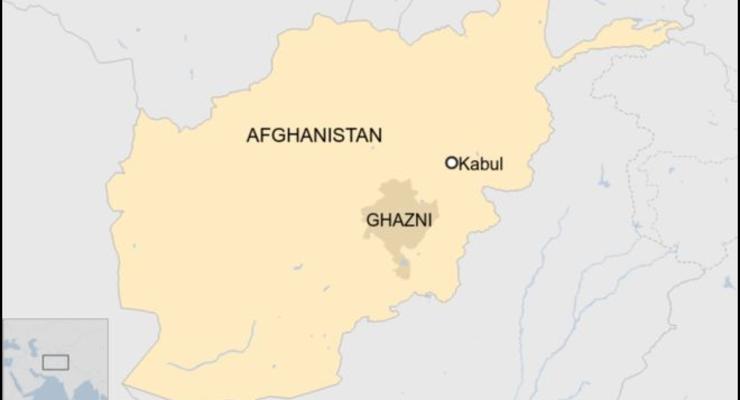 В Афганистане разбился пассажирский самолет: первые детали