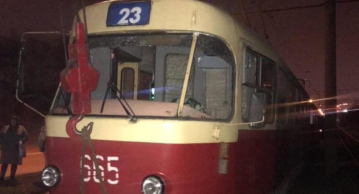 В Харькове трамвай сбил насмерть мужчину