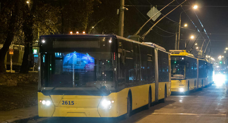 В Киеве из-за ДТП остановились троллейбусы