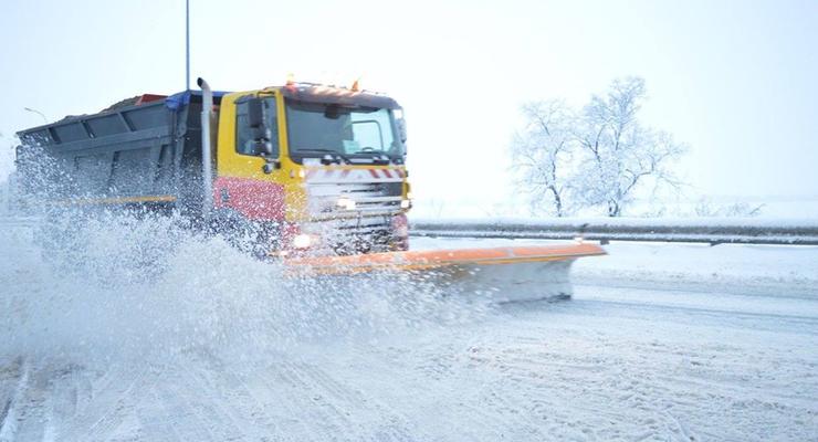 Украинцев предупредили об урагане и снеге до 30 см