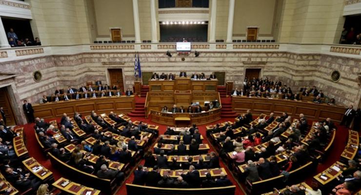 Парламент Греции одобрил соглашение о новых военных базах США