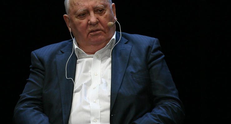 Горбачев возмутился словами Зеленского о сговоре тоталитарных режимов