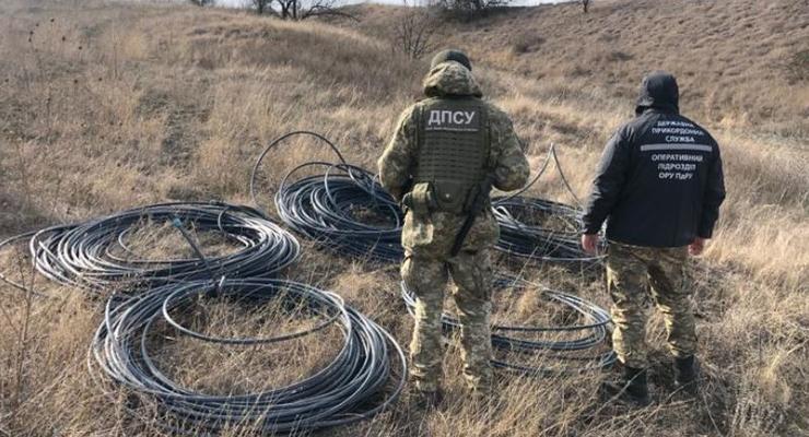 На границе Украины и Молдовы нашли подземный спиртопровод на 500 метров