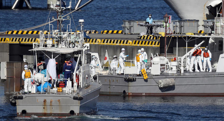 МИД: На борту заблокированного лайнера в Японии 25 украинцев