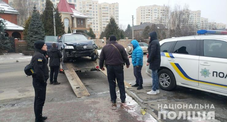 Под Киевом пьяный хулиган избил полицейского