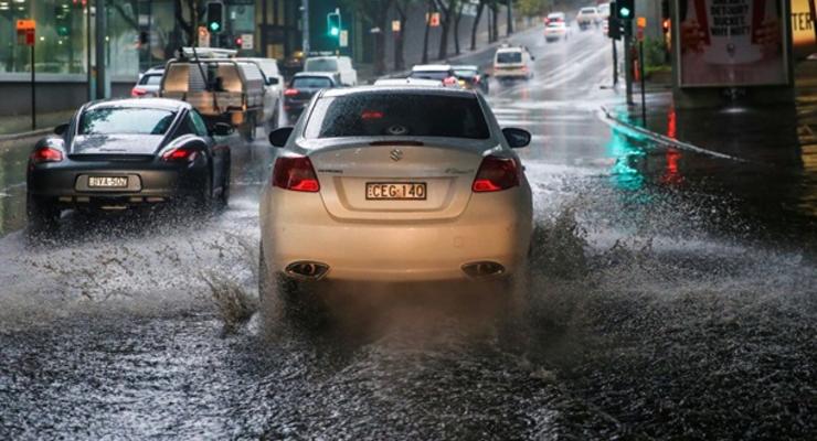 В Австралии началась эвакуация людей из-за ливней