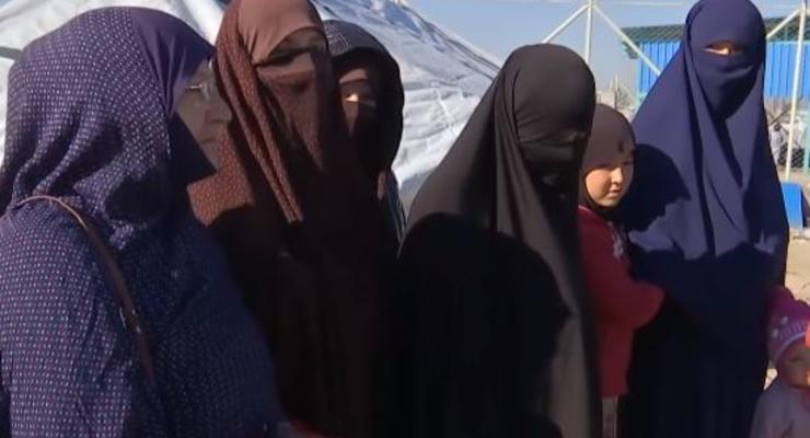 Как живут украинские "жены ИГИЛ" в самом большом в мире лагере для беженцев